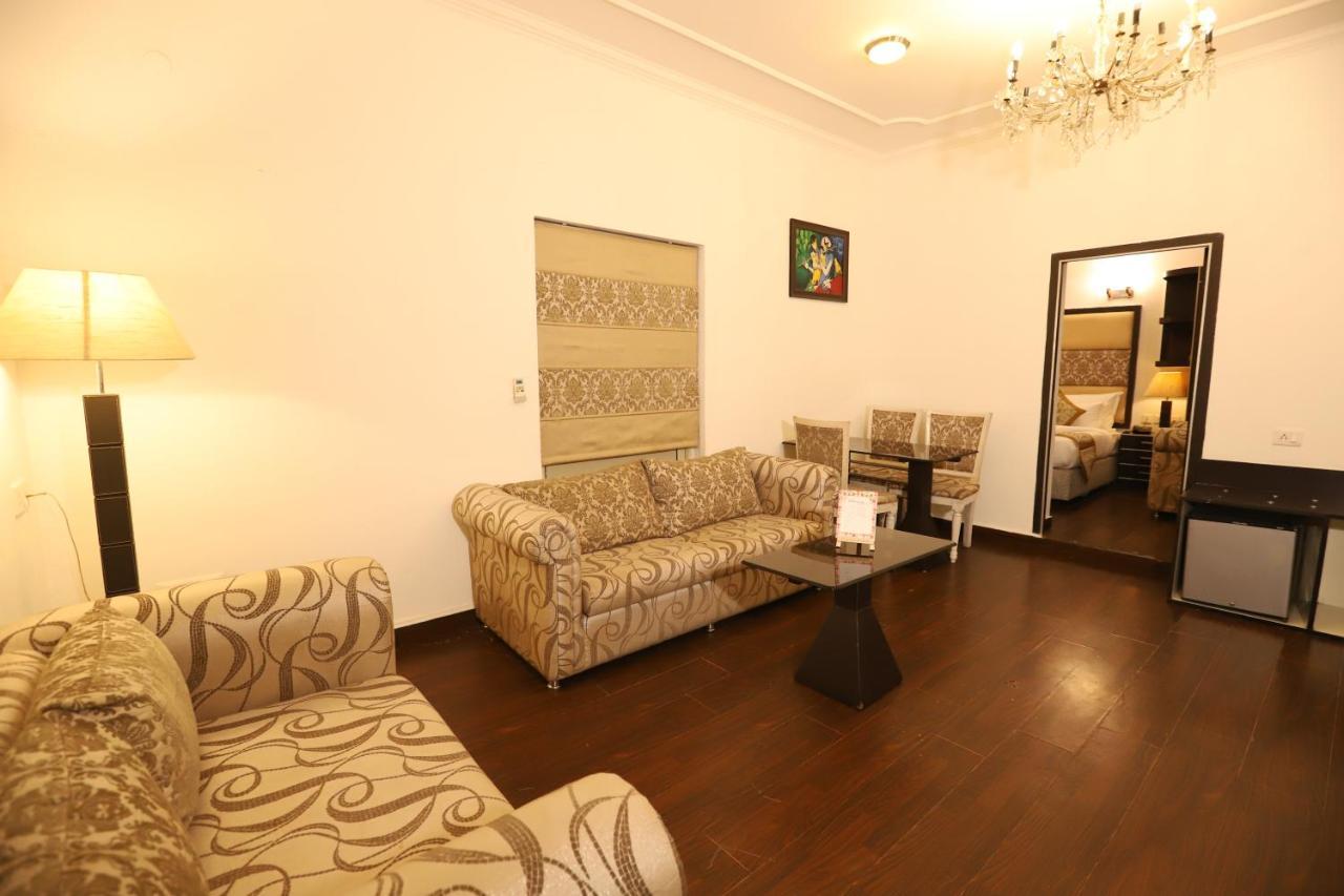 Hotel Capitol Hills - Greater Kailash Delhi New Delhi Ngoại thất bức ảnh